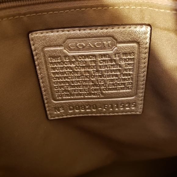 Coach Light Cream Leather Tote Bag - Picture 8 of 8